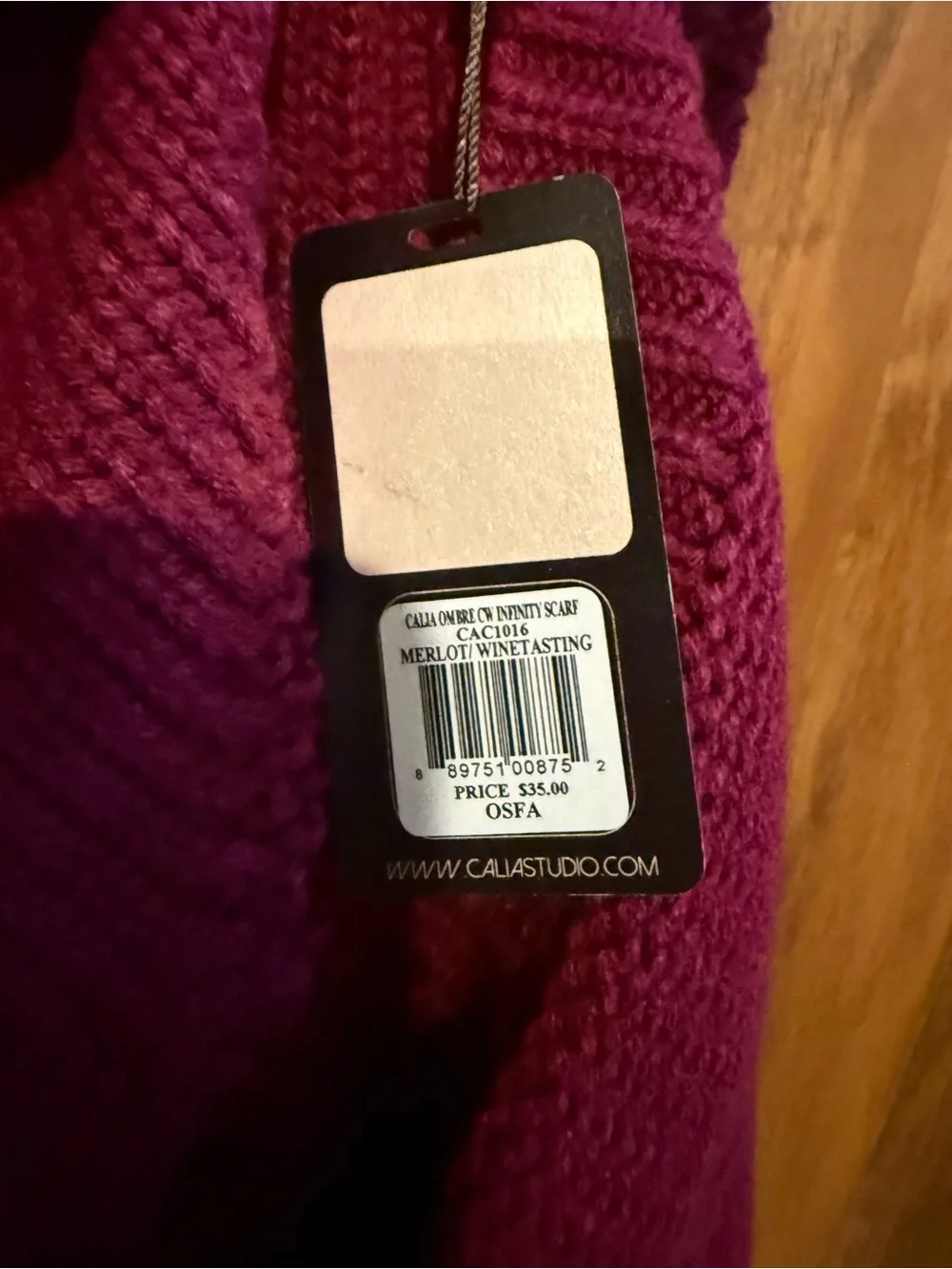 NWT CALIA by Carrie Underwood Knit Infinity Scarf in Raspberry  Burgundy Ombré
